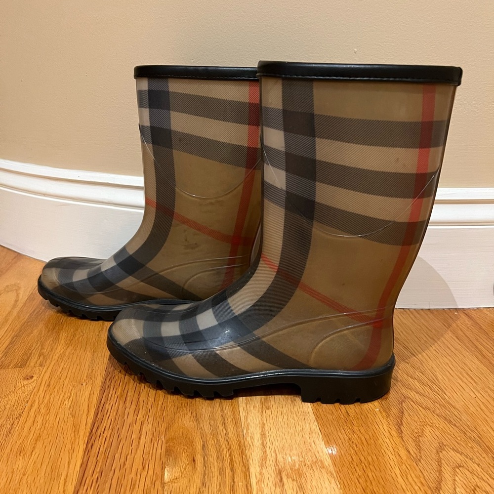 Burberry rain boots